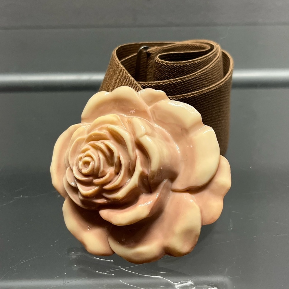 Pearl Brown and Cream Belt with Rose Design